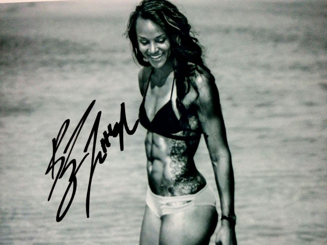 ブリトニー・グライナー直筆サイン入り超大型写真 …