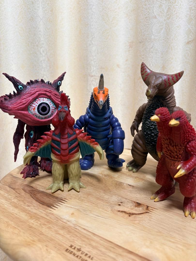 ウルトラマン福袋セット 大量 まとめ売り（フィギュア・怪獣・変身・武器・衣類）