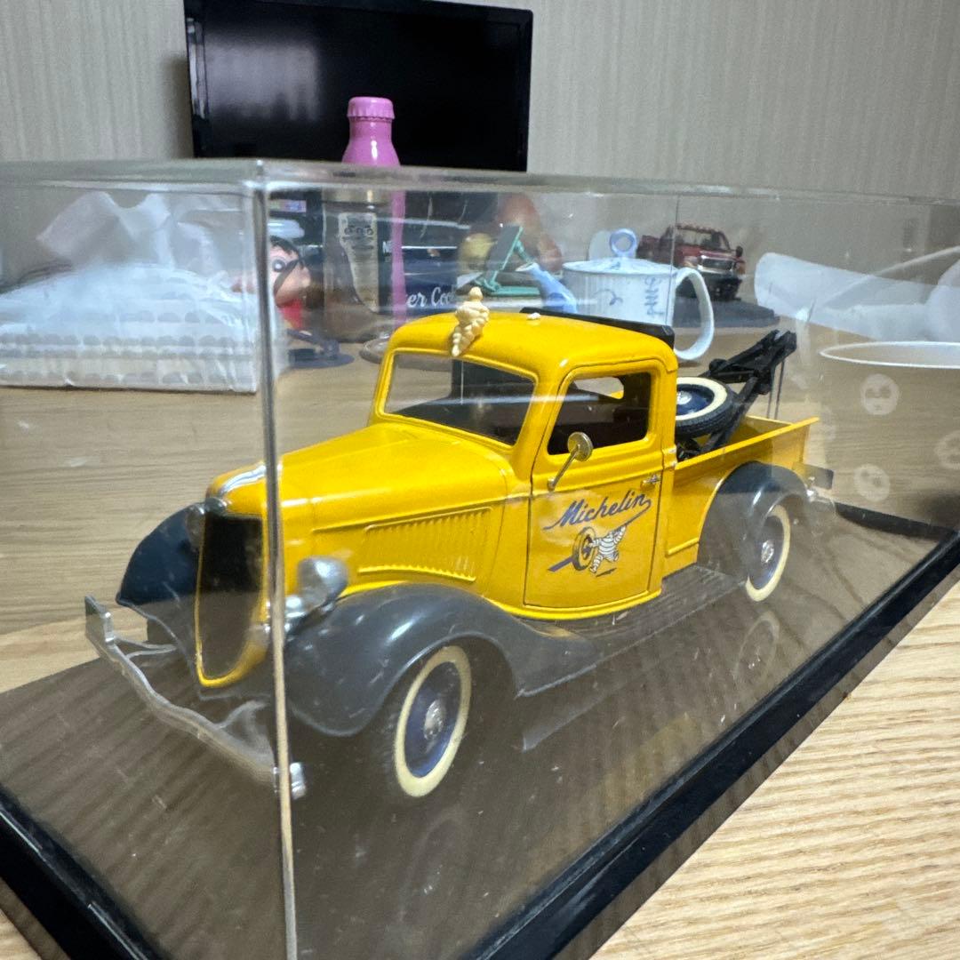 Michelin フォードピックアップトラック 1/24
