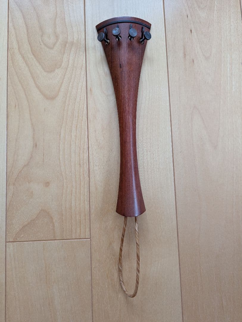 超希少 Bogaro & Clemente チェロテールピース