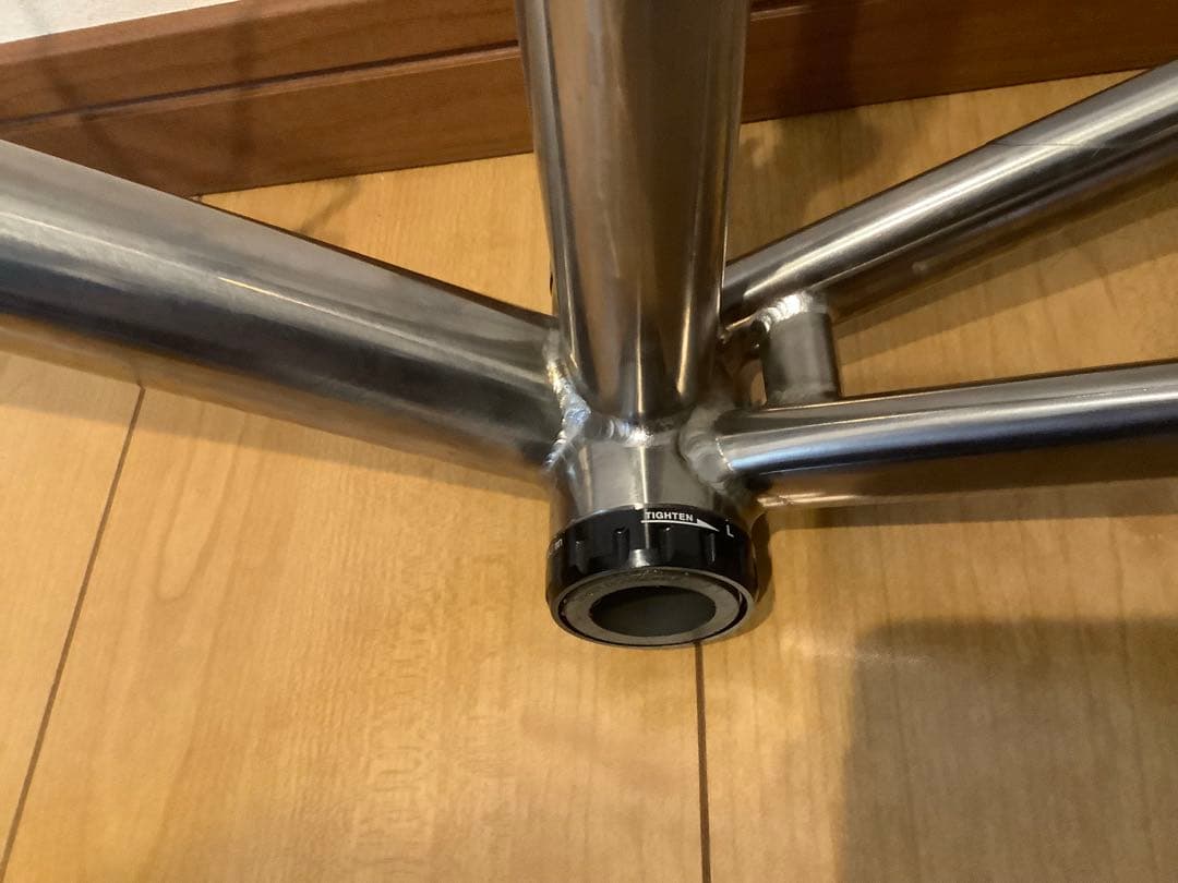 Panasonic チタンフレーム　650cホイール付き　トップ　シート510