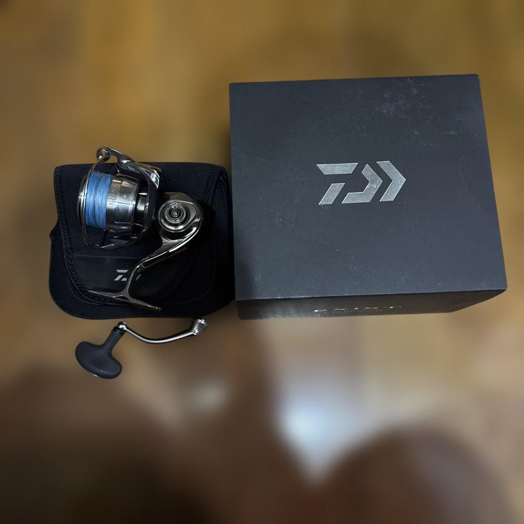リール 22 DAIWA EXIST LT4000-XH