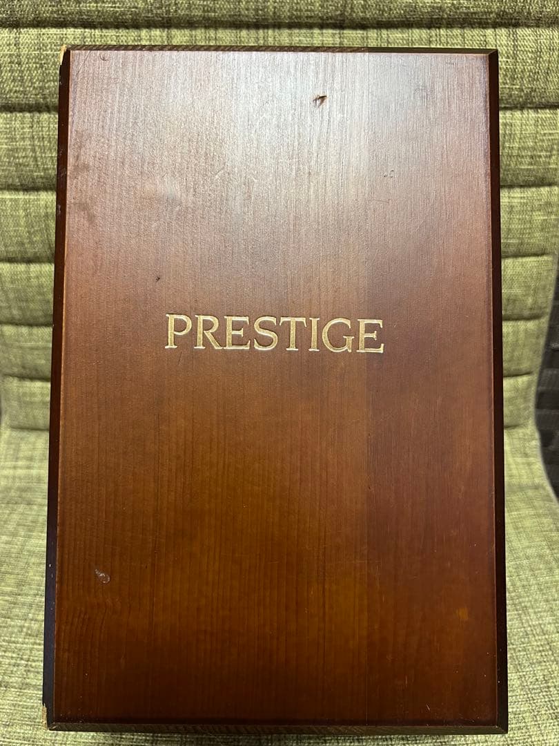 【限定 お値下げ不可】サントリー ウイスキー プレステージ25年 新品 未開栓