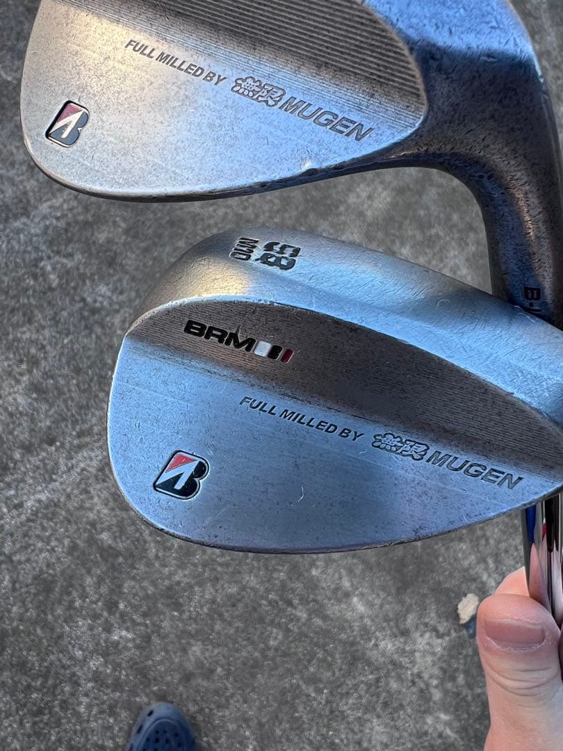 ブリヂストン　無限ウェッジ　52&58度　 AMTホワイトx100