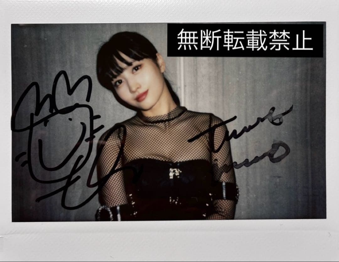 モモ　直筆サイン入り チェキ TWICE