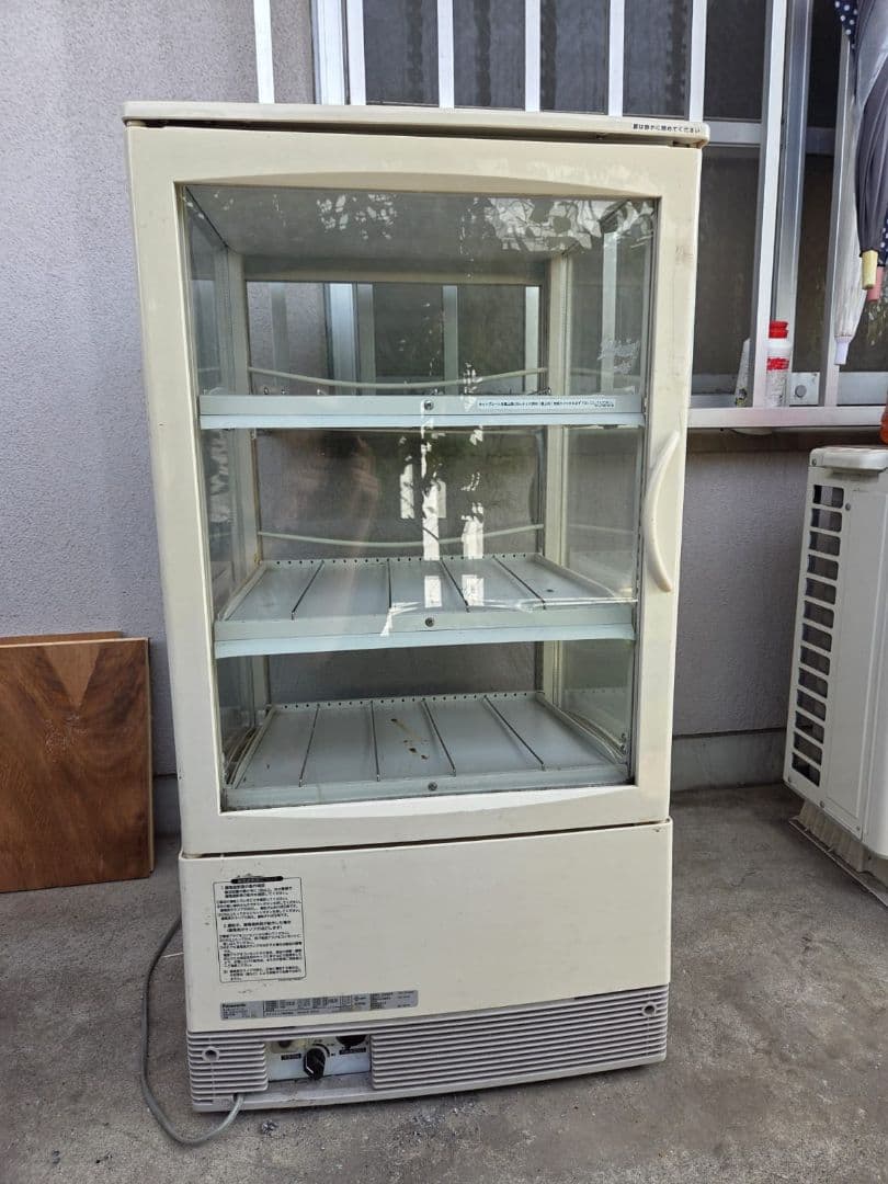 ガラス冷蔵庫 中型 3段棚付き