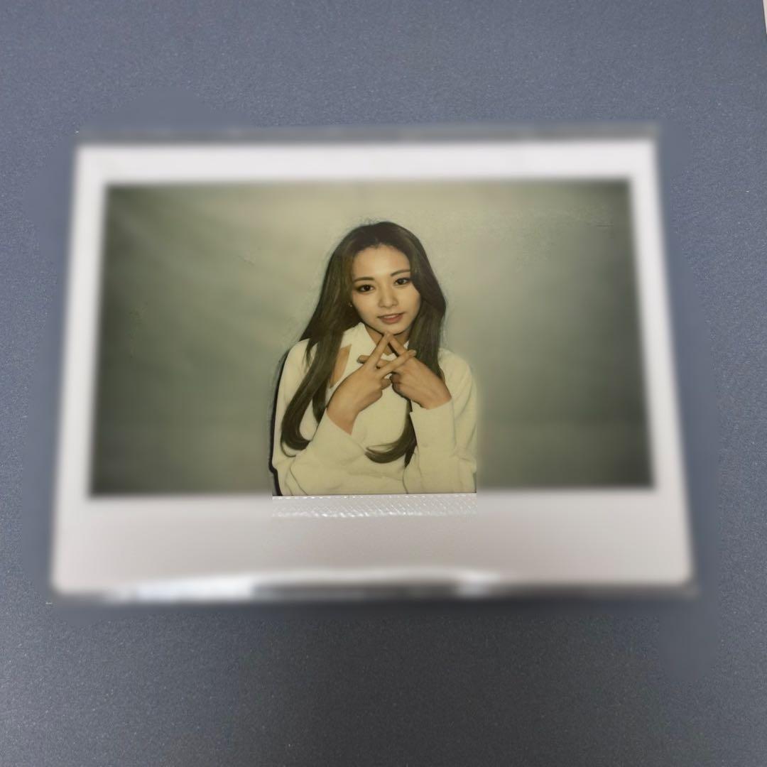 TWICE ツウィ チェキ TZUYU サインなし　ポラロイド