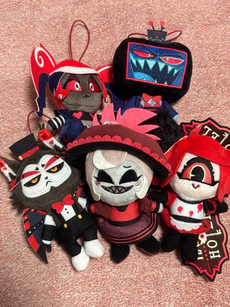 ラウンドワン限定‼️ハズビン・ホテルへようこそ おすわりマスコット