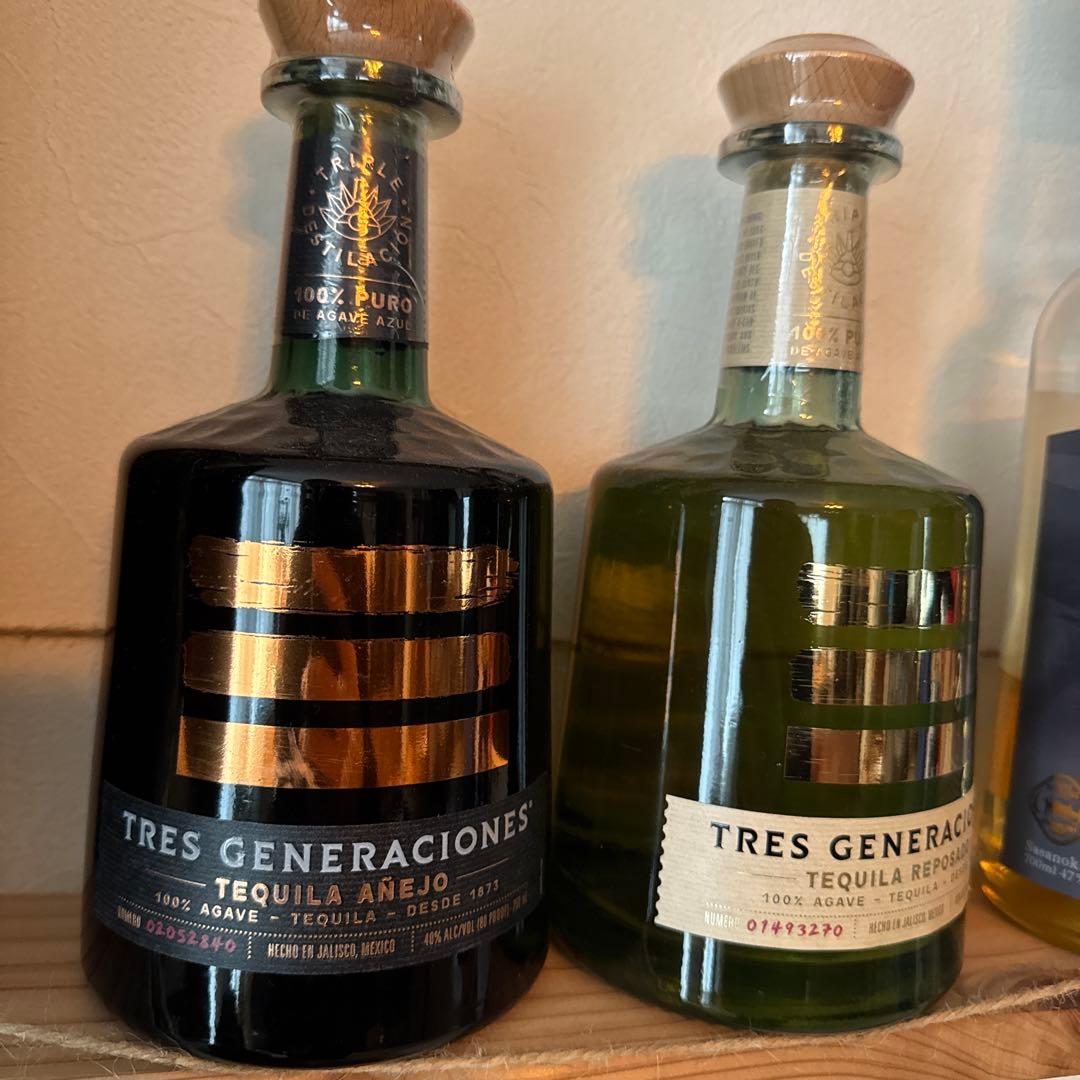 Tres Generaciones テキーラ　アネホ & レポサド セット