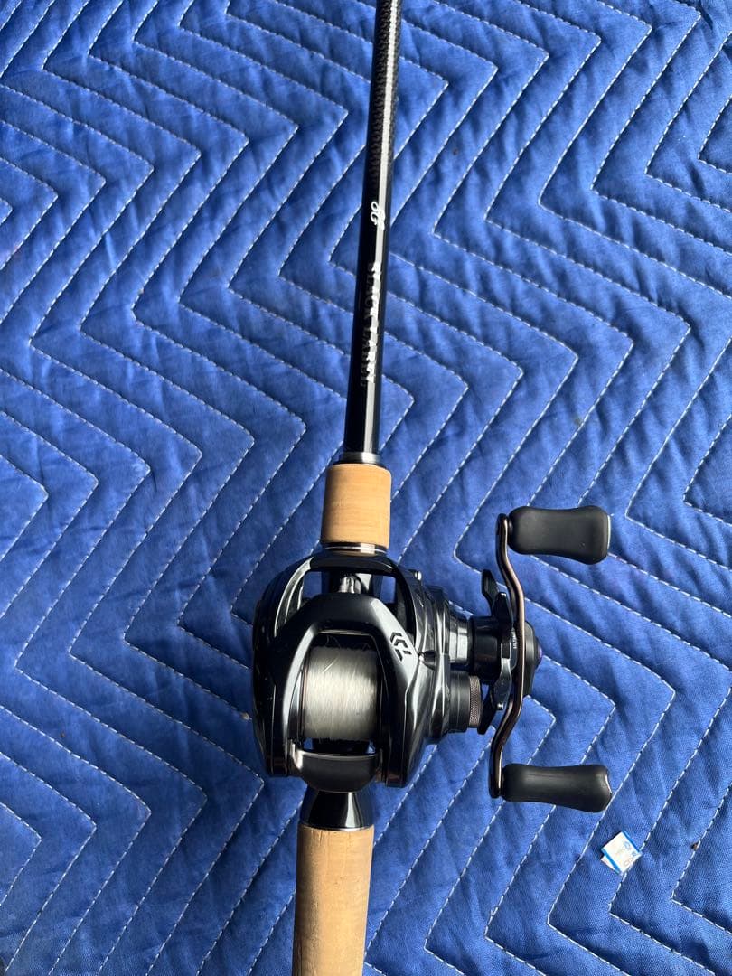 バス釣りタックル　ダイワブラックレーベル　タトゥーラセット