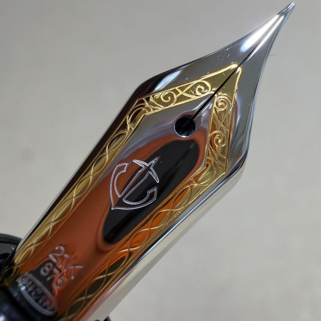 新品 SAILOR セーラー 万年筆 プロフェッショナル ギア 銀 EF 21k