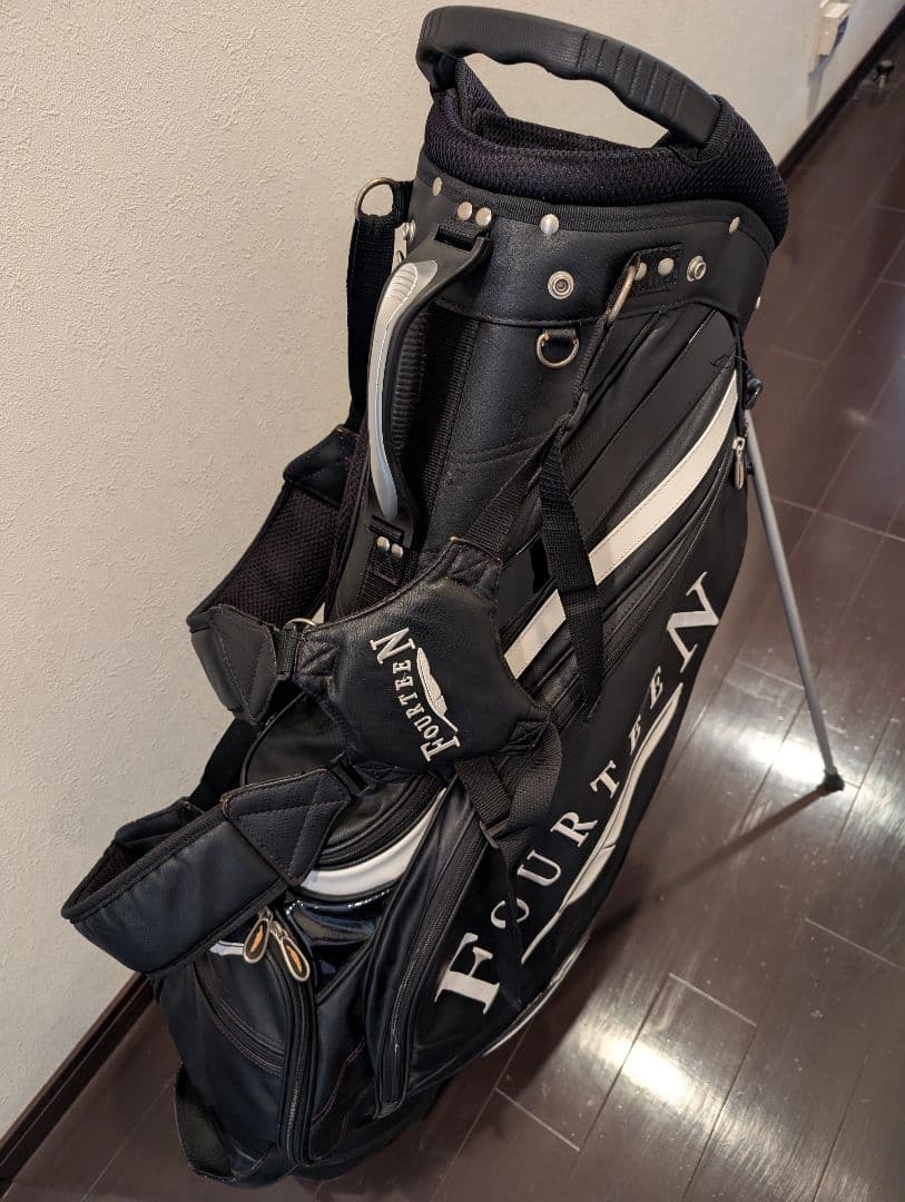 FOURTEENスタンド式 軽量キャディバッグ