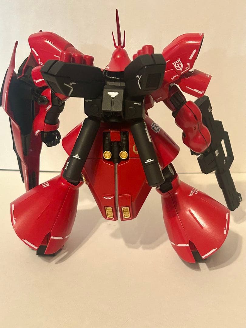 HGUCサザビー完成品　全塗装