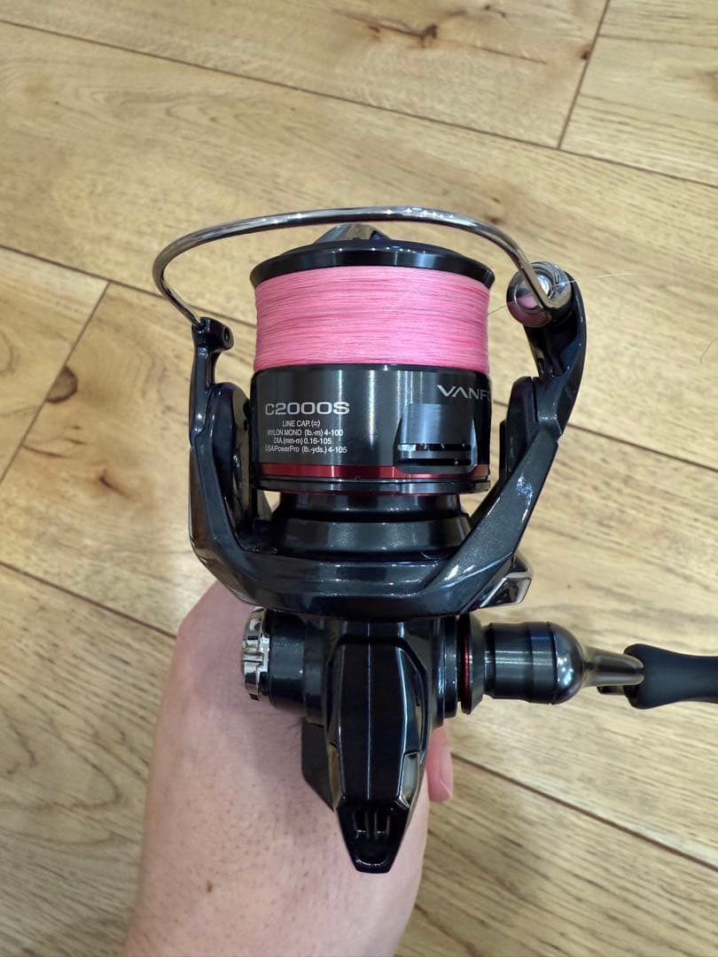 SHIMANO 24VANFORD C2000S スピニングリール