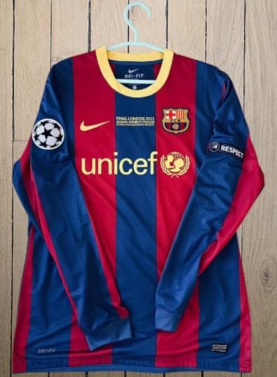 10-11 バルセロナ ホーム 3 ピケ 長袖 ユニフォーム