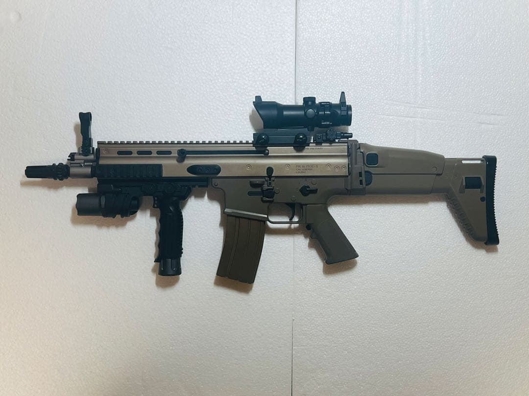 SCAR-L(CQC) & グリップライト & ズームスコープ(3点全て10禁)