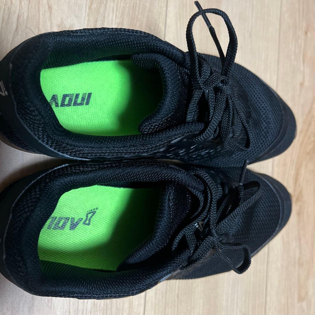 inov-8 ブラック トレーニングシューズ 26.5cm