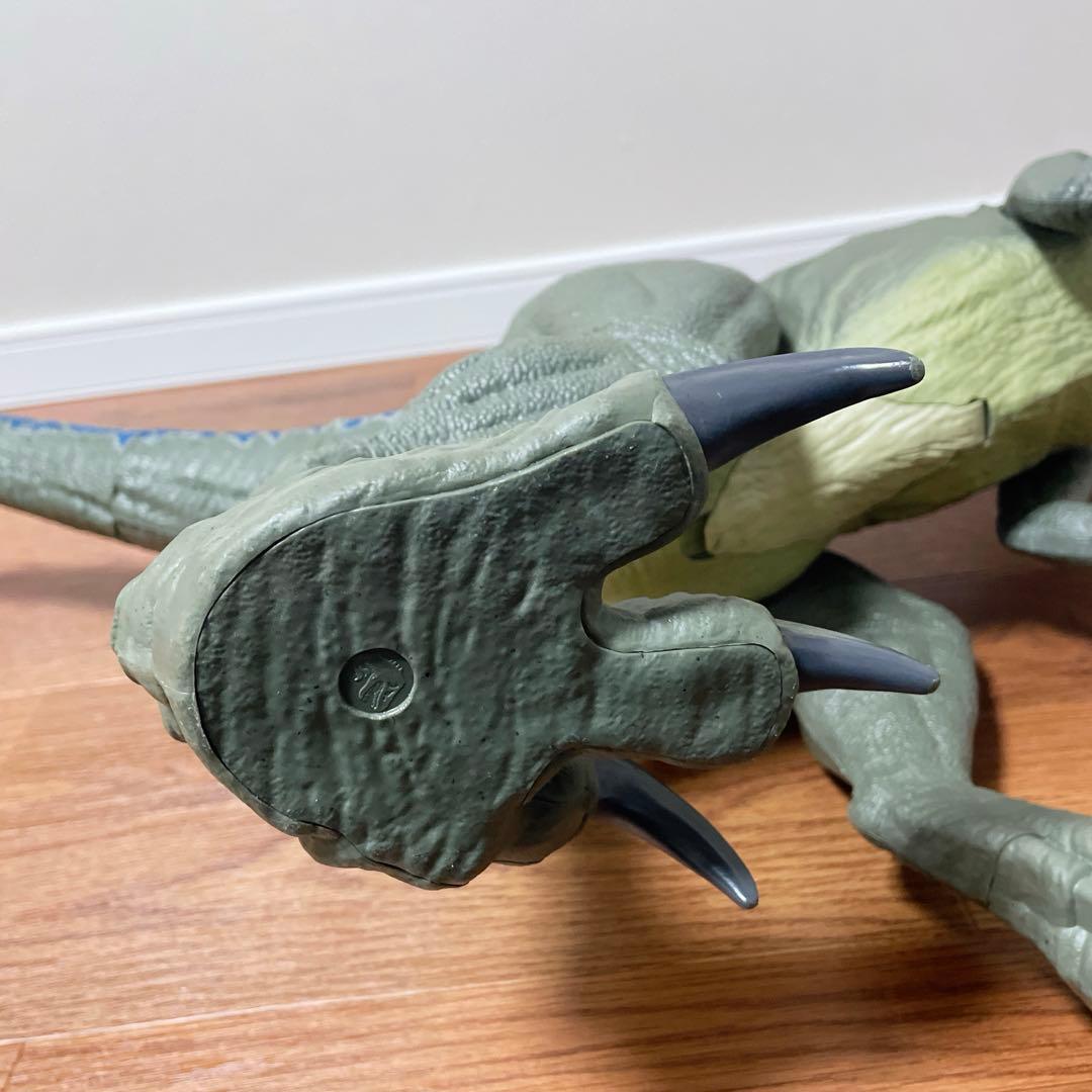 マテル　スーパービッグ　ブルー　ヴェロキラプトル　ジュラシックワールド　恐竜