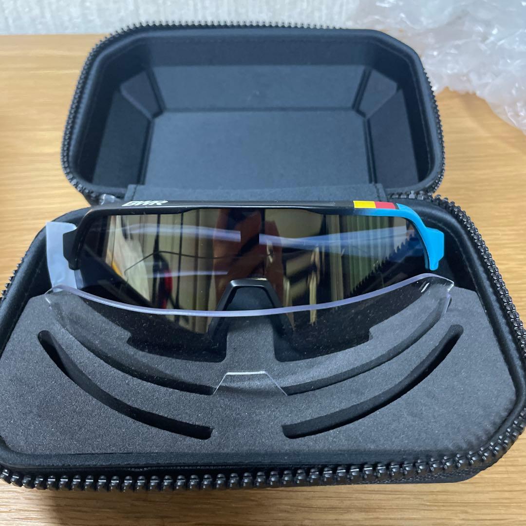 100パーセント　ワンハンドレッド ブラック スモークミラーサングラス