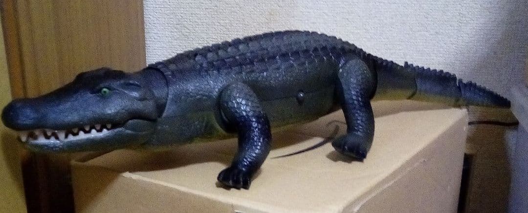 ラジコン クロコダイル&フィギュアセット