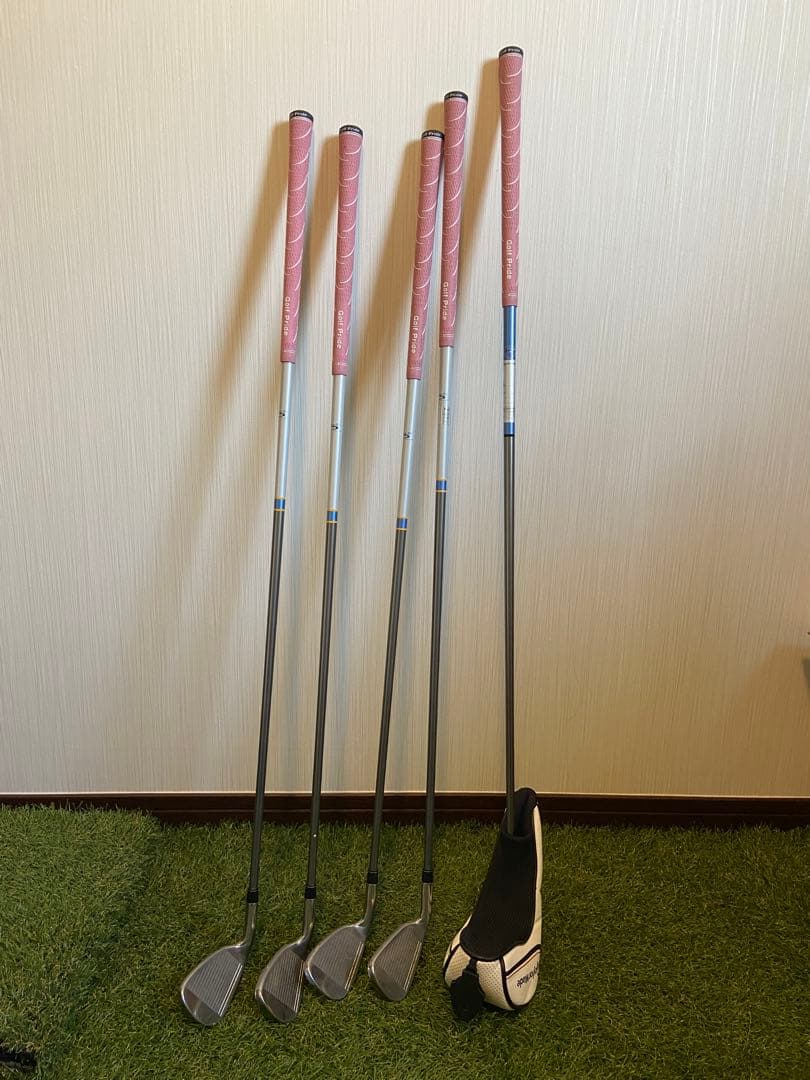 TaylorMade レディース アイアンセット　ウッドNo5付き