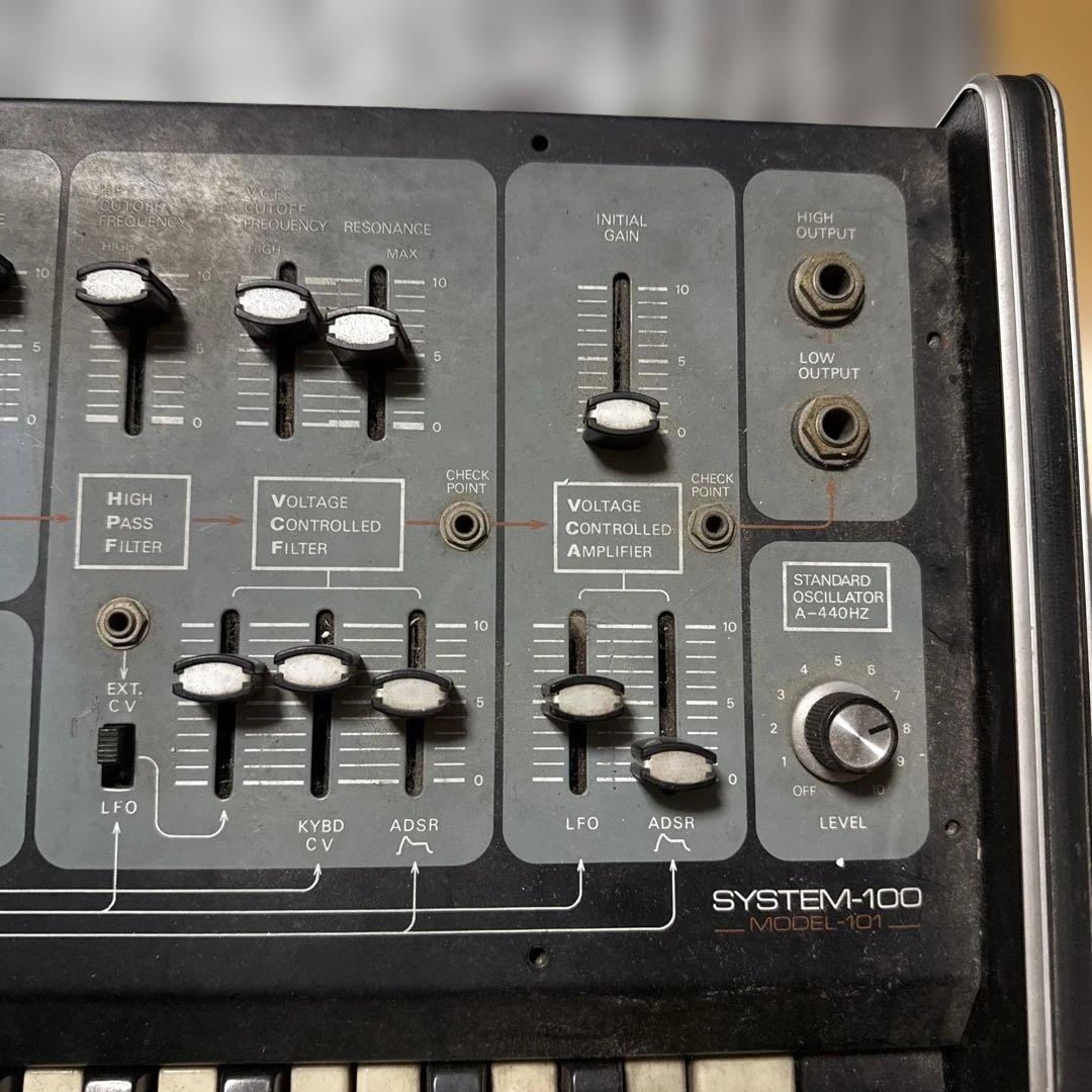 ローランド　Roland SYSTEM-100