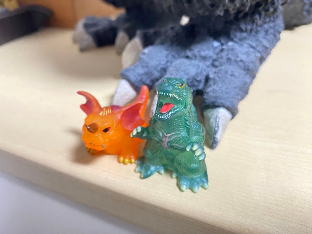 ゴジラ　バラゴン　指人形　ゲームボーイアドバンス　GBA クリア　フィギュア
