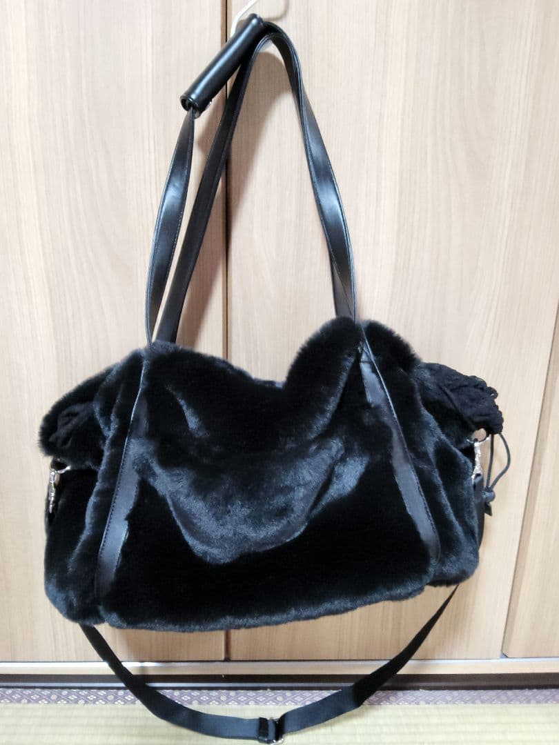 リュクスバーディ　ファーキャリーバッグ　ブラック