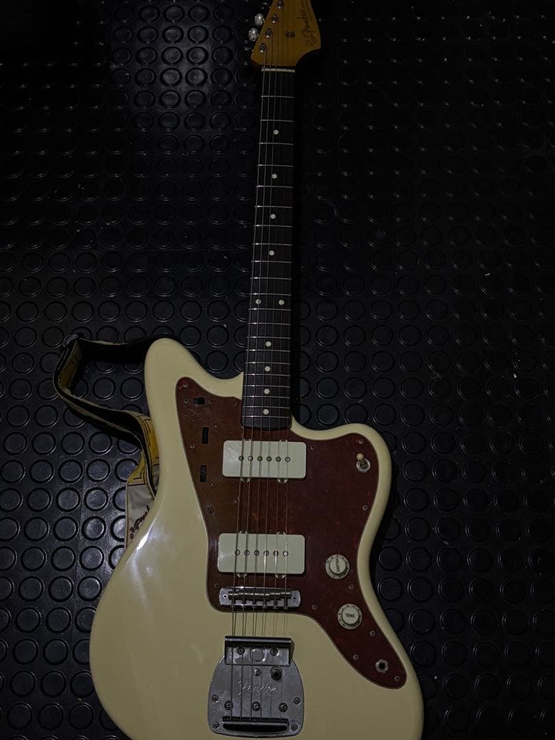Fender Japan Jazzmaster クリーム