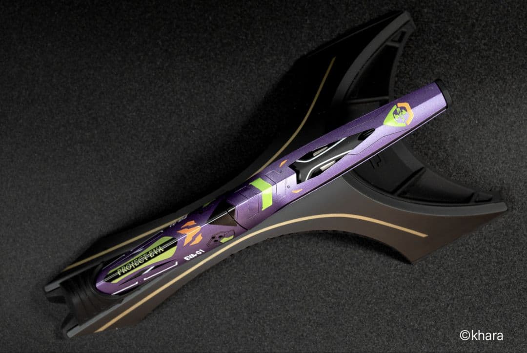 エヴァンゲリオン30周年記念コラボ　初号機万年筆、ボールペン