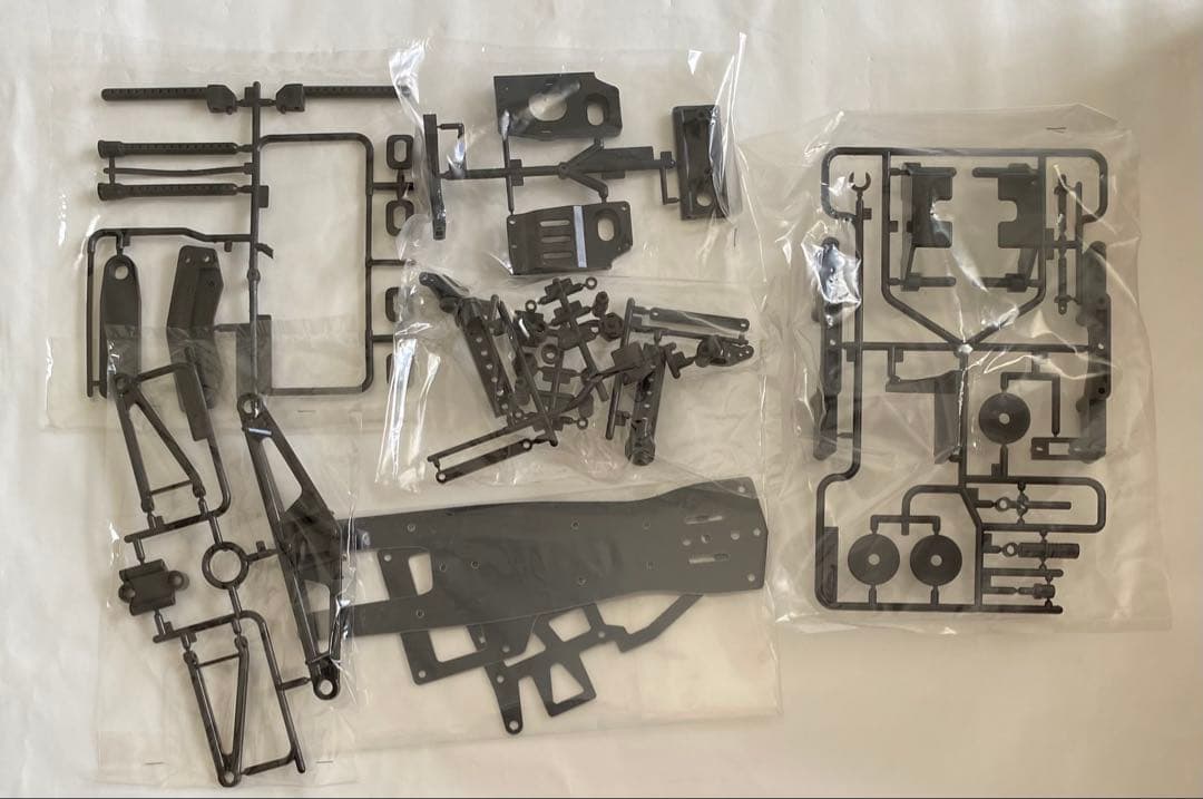 タミヤ　1/10 トヨタ ガズー レーシング TS050 HYBRID