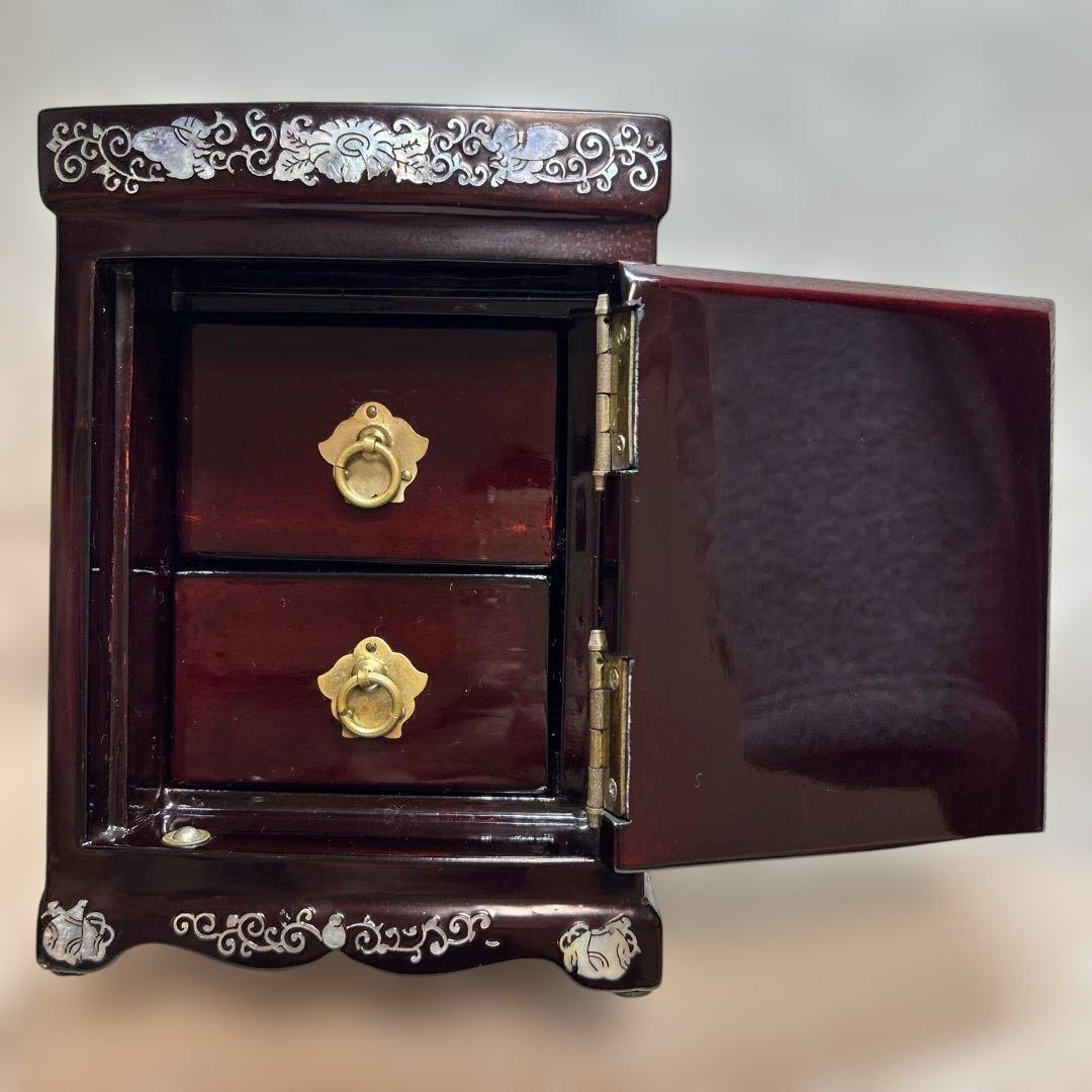 韓国漆器 螺鈿細工 貴重漆塗り高級　鶴と松の貴重箱と宝石箱2セット