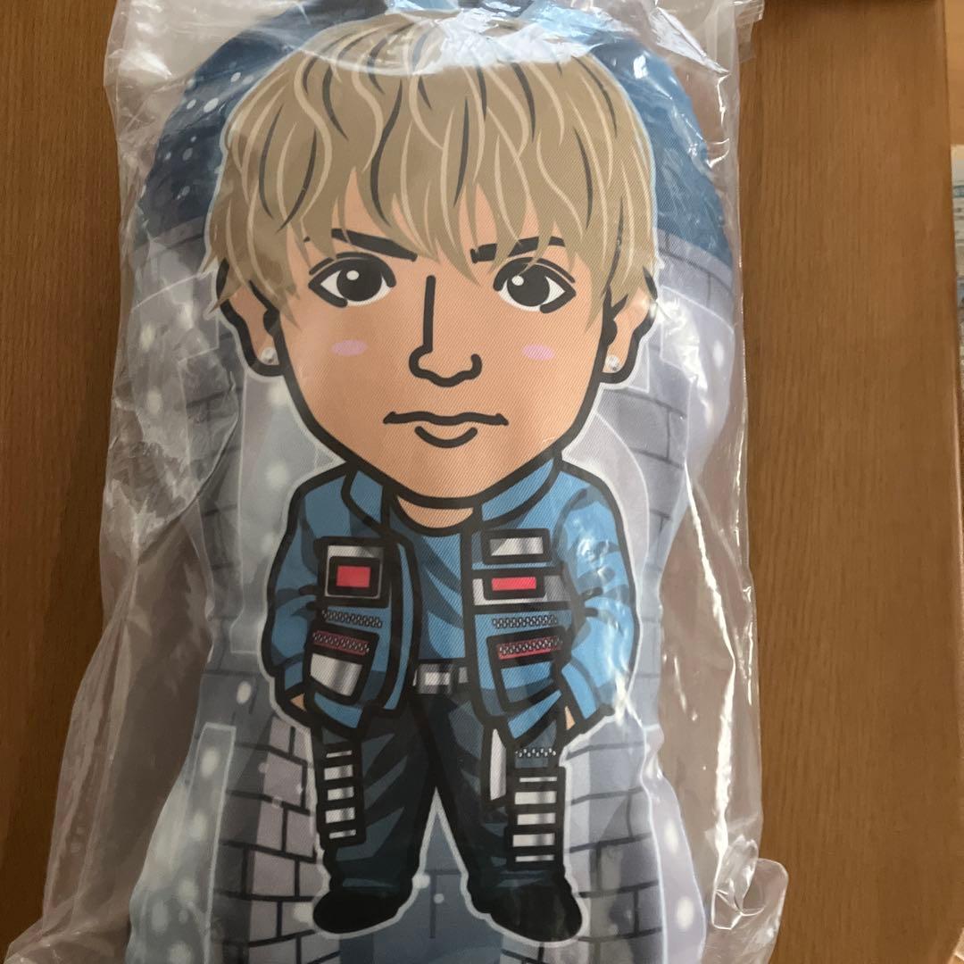 佐藤大樹クッション