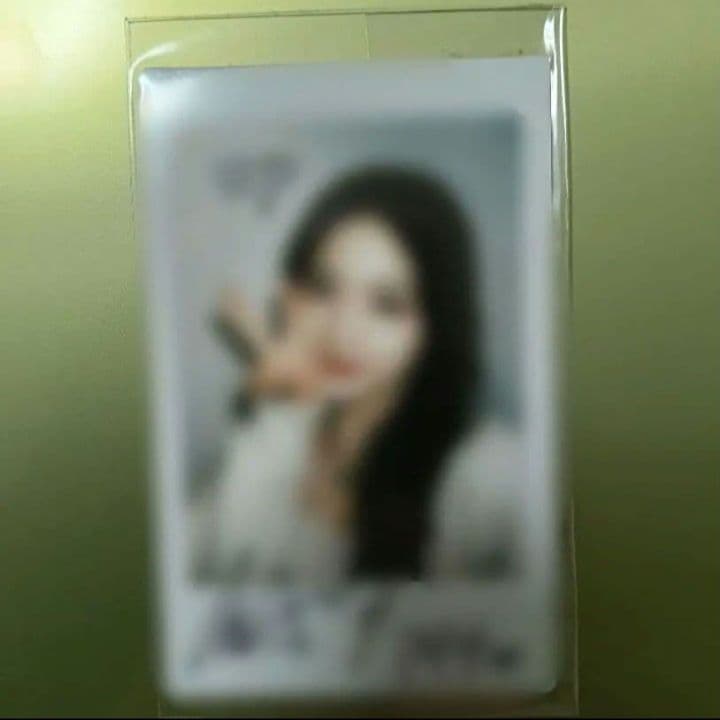 STAYC アイサ　直筆サイン入り チェキ