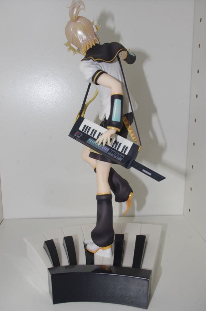 鏡音レン 1/7 スケールフィギュア Tony Ver.