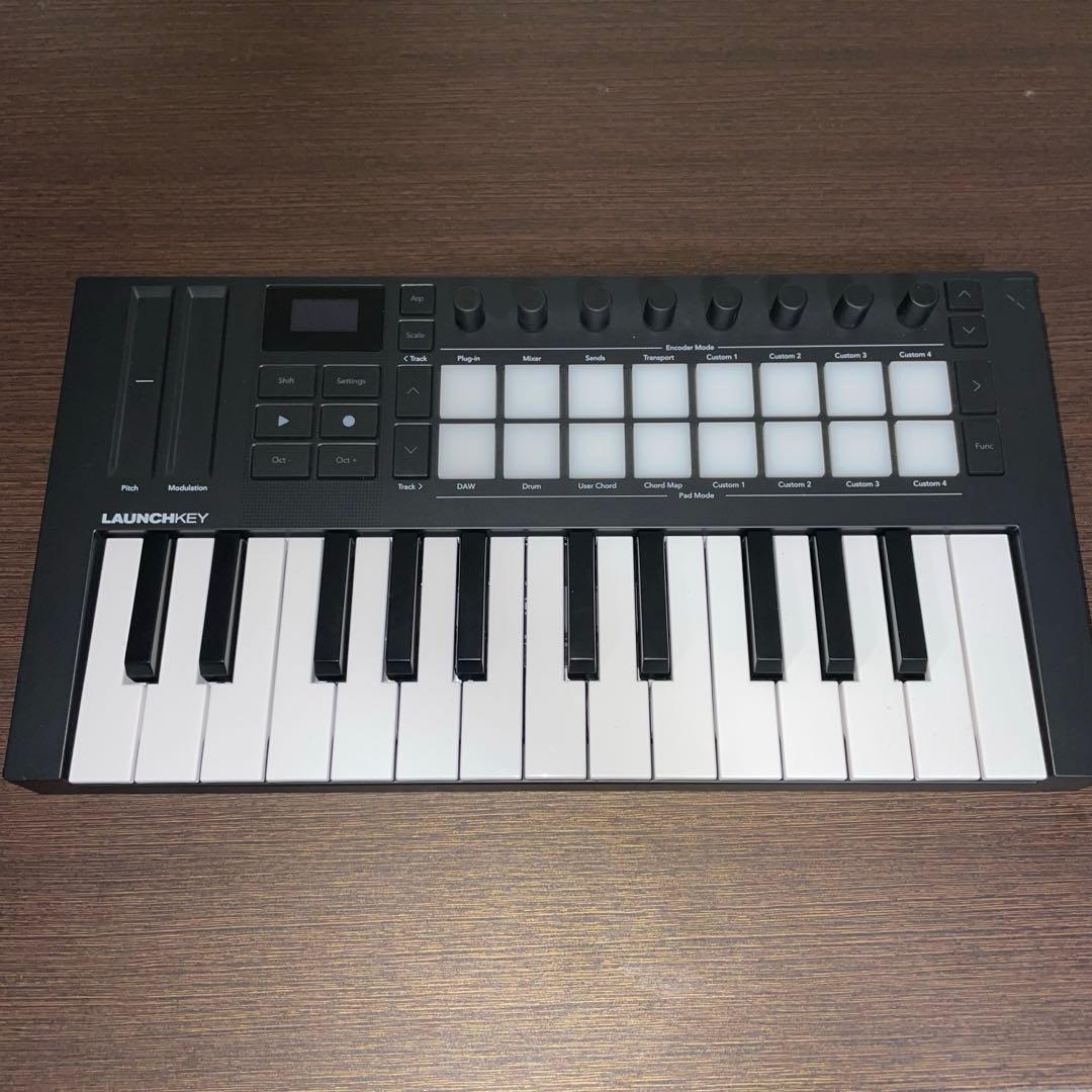 NOVATION Launchkey Mini 25 MK4 キーボード