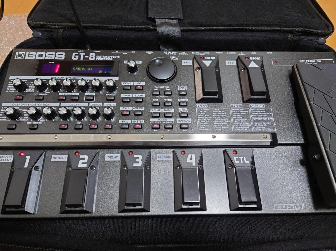 BOSS GT-8 （美品・KC製ソフトケース5000円相当付）動作確認済