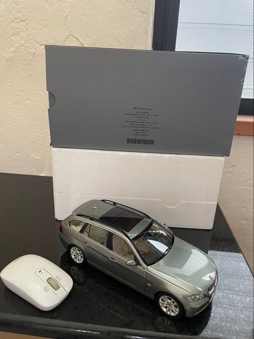  3シリーズ ミニカー シルバー