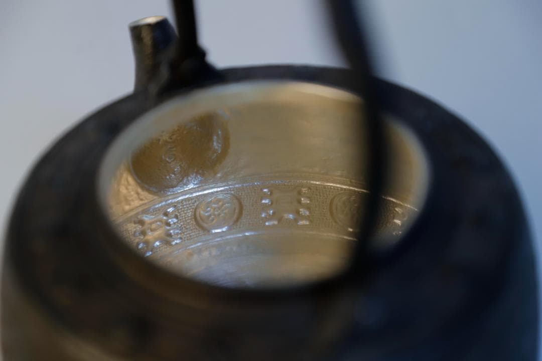 純銀製 青銅器紋 玉摘蓋 湯沸 銀瓶 煎茶道具