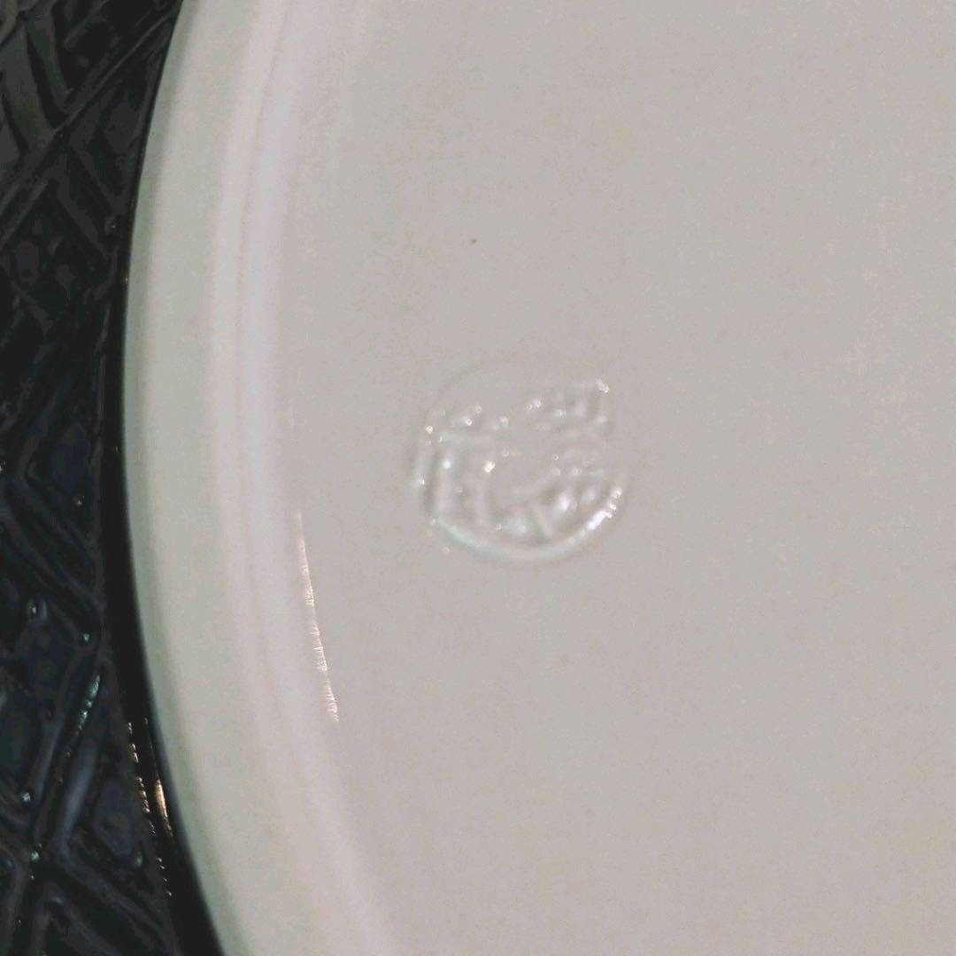 【茶道具】黒漆交趾唐草　菓子器　中村翠嵐作