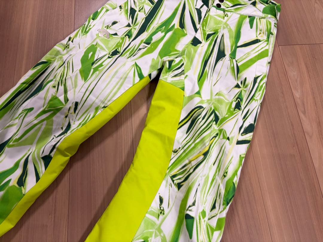 ★技術選モデル★お洒落　デサント　SIO スキーウエア上下　SAJ デモ