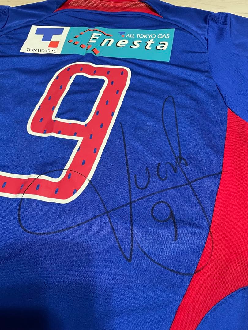 FC東京　ルーカス　直筆サイン入　ユニフォーム 2005年