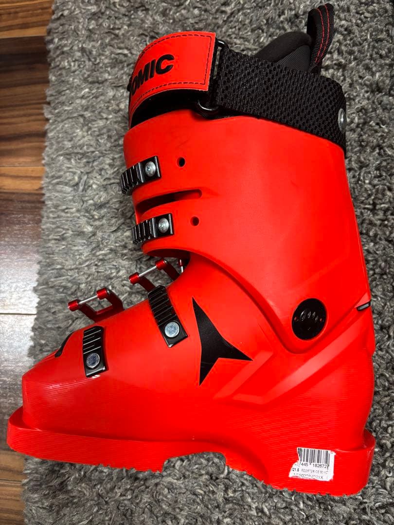 競技用スキーブーツ　ATOMIC REDSTER女性、子供用　21/21.5cm