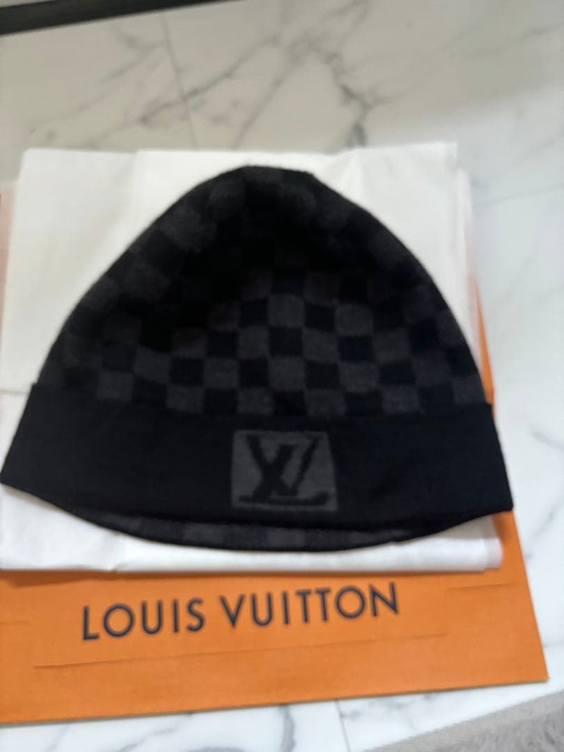 LOUIS VUITTONニット帽