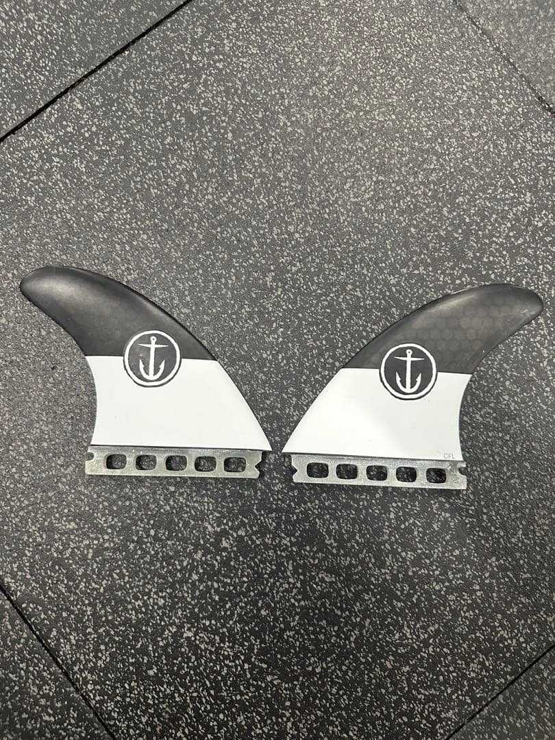 超美品　CAPTAIN FIN キャプテンフィン サーフボードフィンL ショート