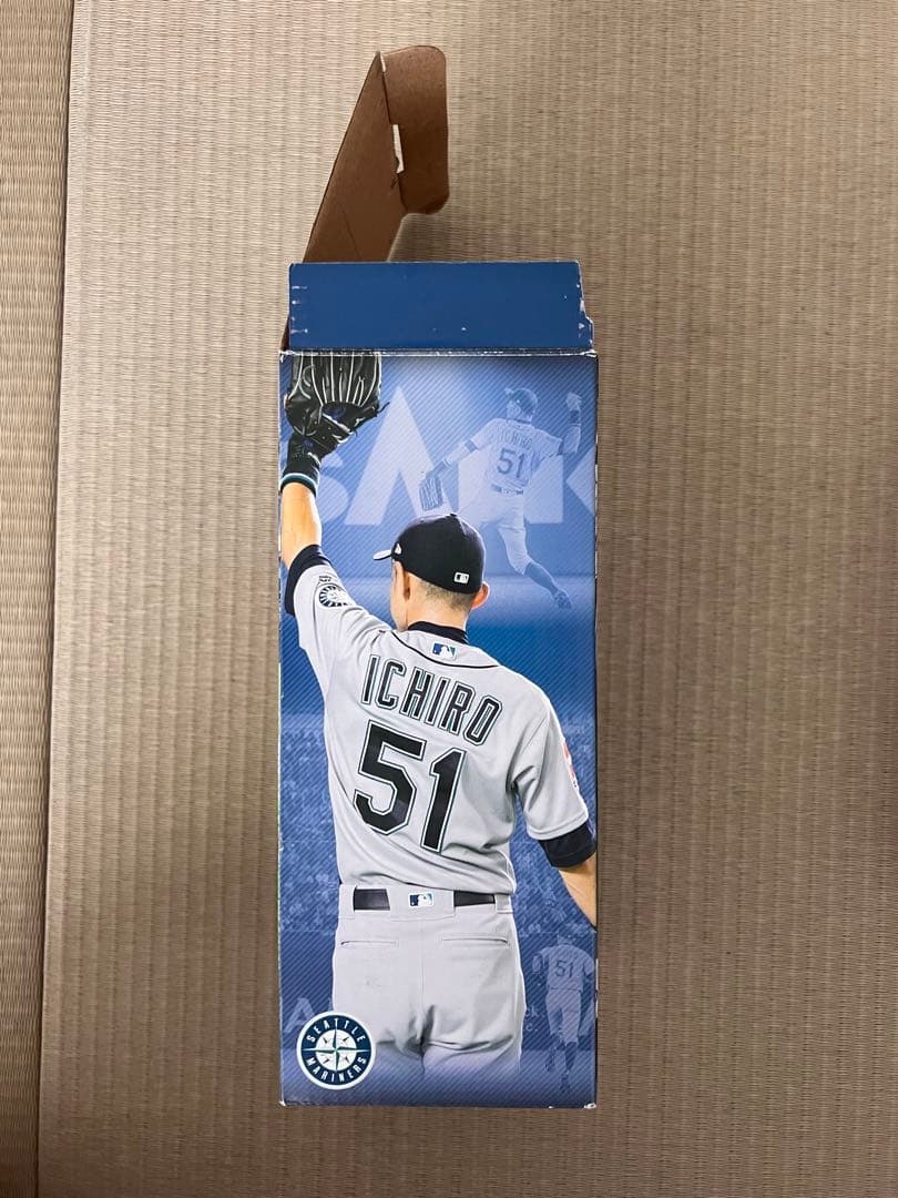 イチロー選手　ボブルヘッド　引退試合記念品