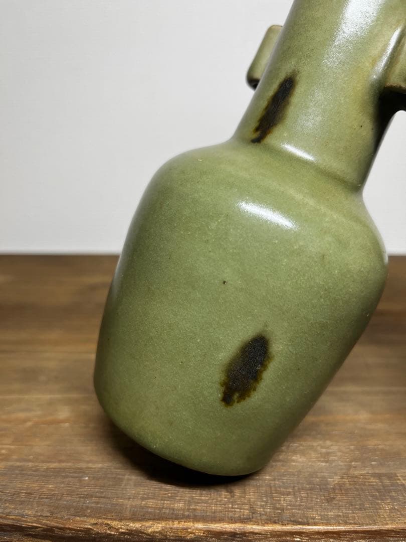 明時代　龍泉窯　飛青磁双耳花入　明　元