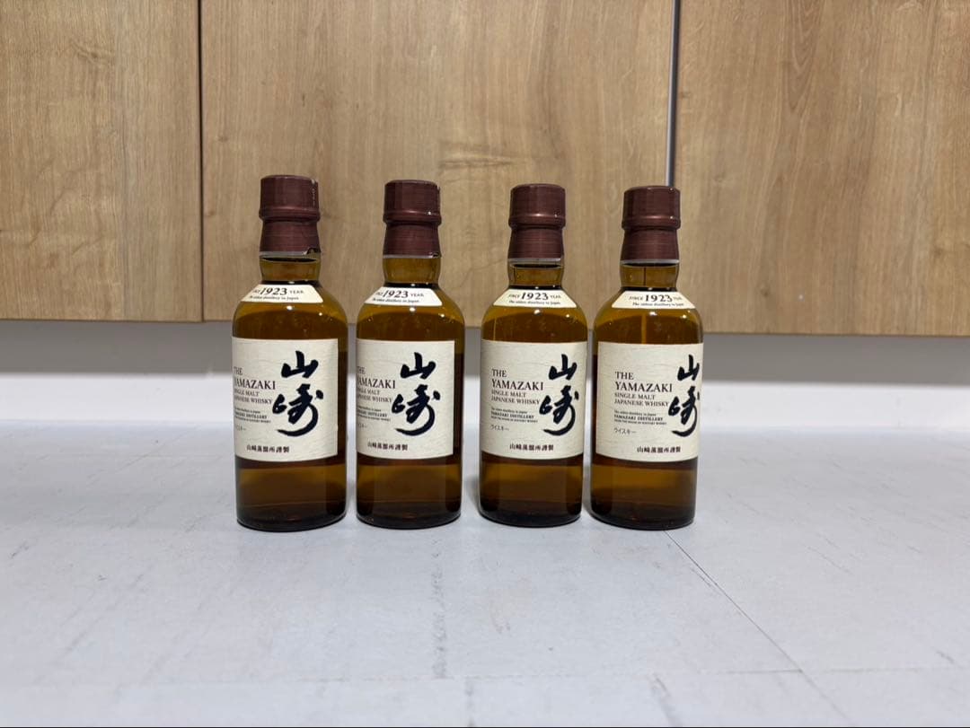 あ*ん様 サントリー シングルモルトウイスキー 山崎 180ml ×4本