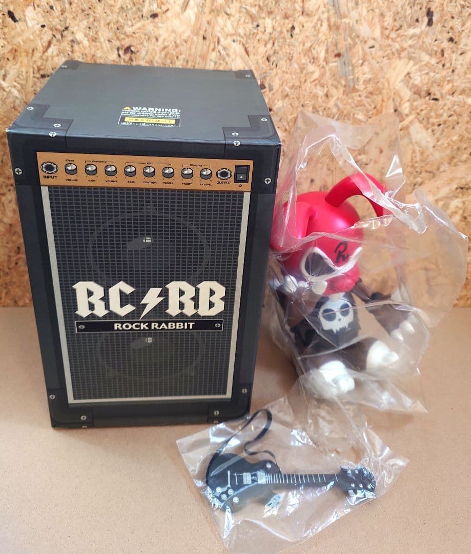 正規品 TOKYO GUNS製 ROCK RABBIT初期版 フィギュア