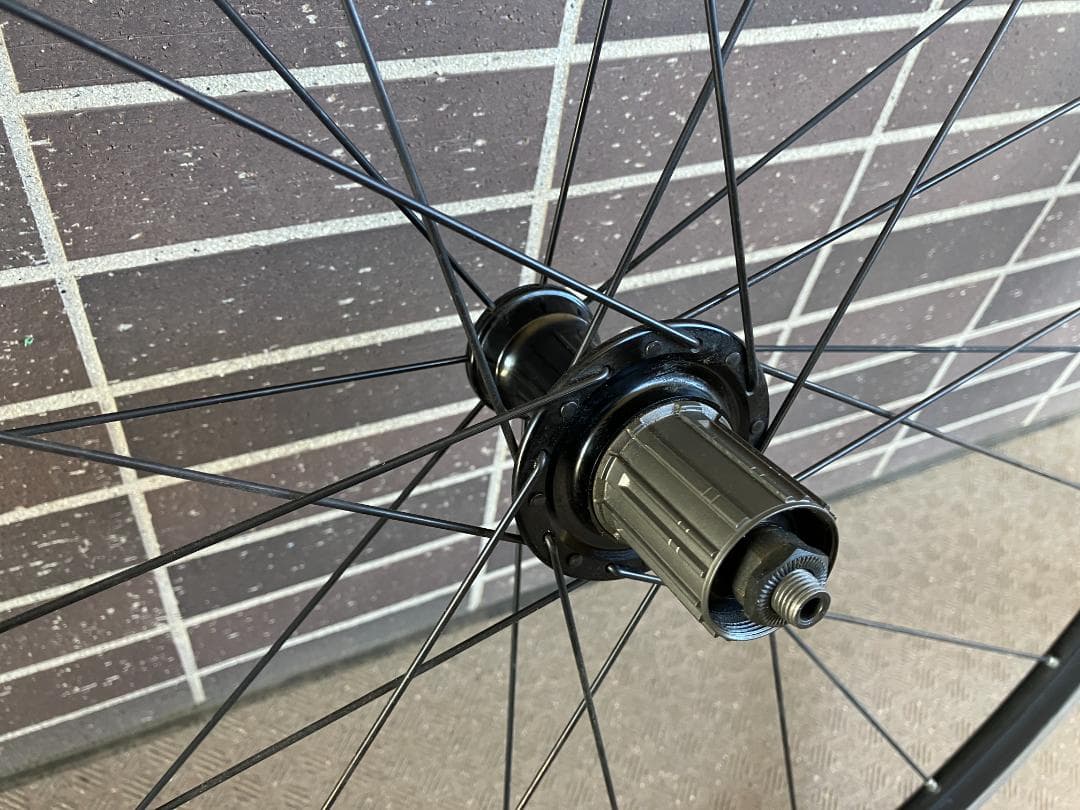 MAVIC AKSIUM RACE（シマノフリー11速）